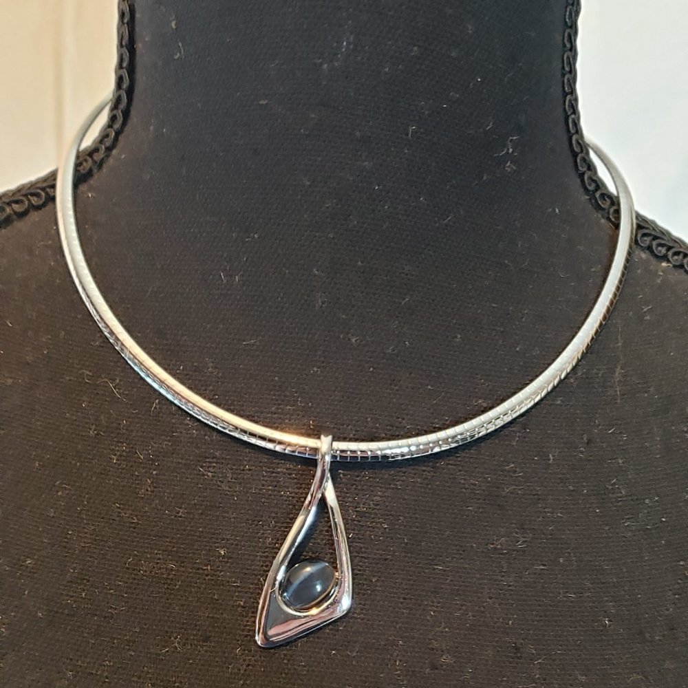 Lia Sophia Gray Moon Glow Stone Silver Toned Choker Necklace 16"